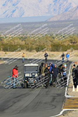 media/Jan-19-2023-Racers Edge (Thu) [[69d0b4dc55]]/Around the Pits-Track Walk/